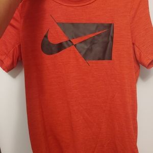 Boys nike T-shirt
